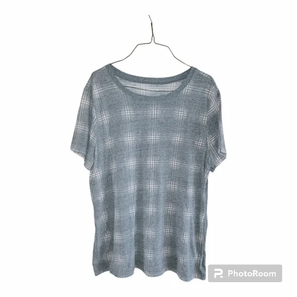 🌟3 For $15 SALE🌟 Torrid Vintage Classic Fit Plaid Tee - Picture 3 of 5